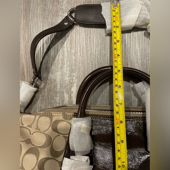 NWT authentic coach hand/shoulder satin bag - Picture 6 of 11